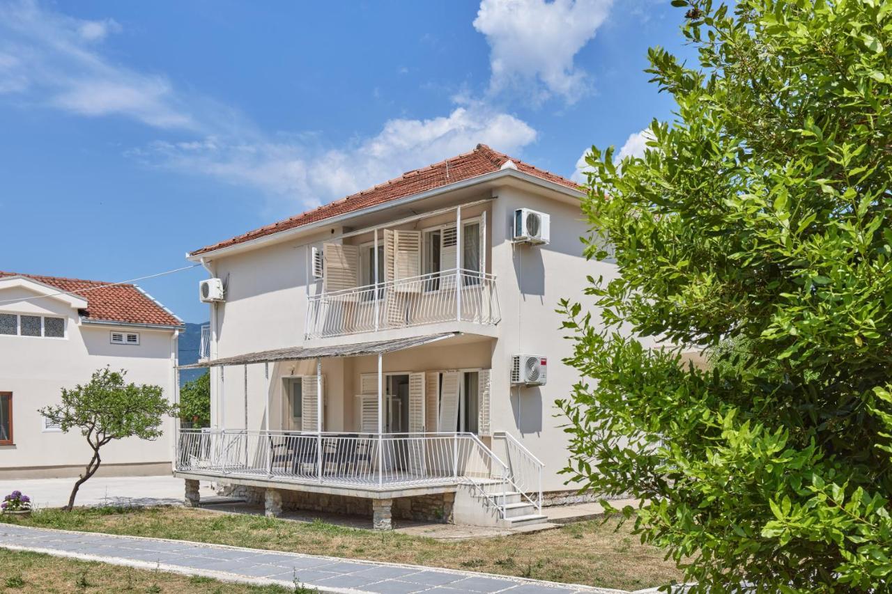 הוילה טיווט Waikiki Beach House מראה חיצוני תמונה