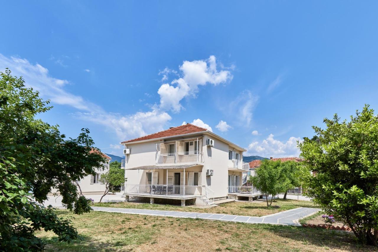 הוילה טיווט Waikiki Beach House מראה חיצוני תמונה